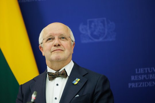 J. Olekas neturi informacijos apie premjero žmonos įdarbinimą: skaičiau, kad dirba nuotoliniu būdu