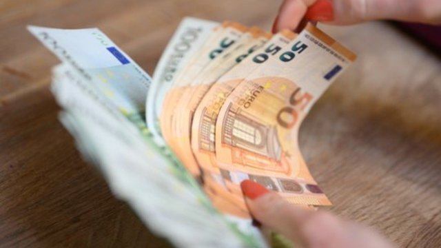 Nors nežada didinti mokesčių, įžvelgia kitų nerimo ženklų: svarsto, kas gali keistis