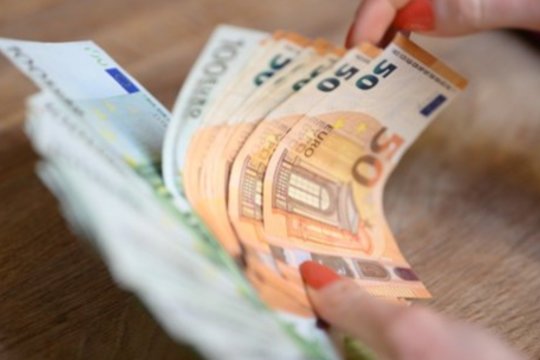 Nors nežada didinti mokesčių, įžvelgia kitų nerimo ženklų: svarsto, kas gali keistis