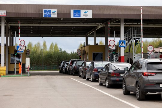 Vidaus reikalų ministras pritaria prezidento siūlomam darbo leidimų užsieniečiams modeliui