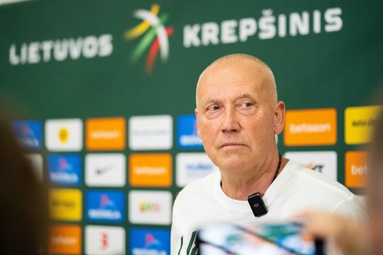 M. Buzelio žinutę ir J. Mačiulio žodžius aptaręs R. Kurtinaitis turėjo prašymą