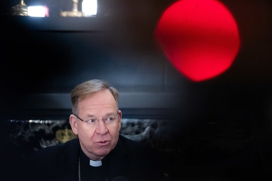Arkivyskupas G. Grušas atsiprašo: patvirtino, kad T. Švedavičius pripažino kaltę