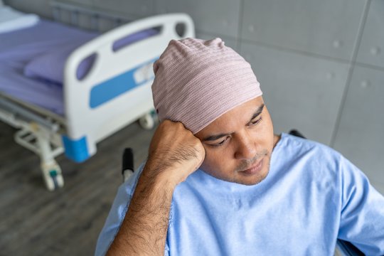 Klastingos ligos simptomą palaikė peršalimu, tačiau diagnozė pribloškė: vyrui nustatytas 4 stadijos vėžys