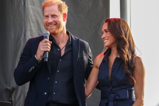 Britų žiniasklaida: princas Harry su žmona grįžta į Jungtinę Karalystę