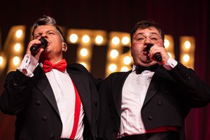 „2 METRAI“ pristato neeilinę naujieną: prisidėjo ir Inga Valinskienė
