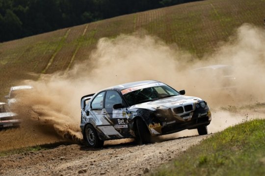 Po smūgio į atitvarus – O. Vaštako mechanikų lenktynės su laiku ir šuolis į antrą vietą