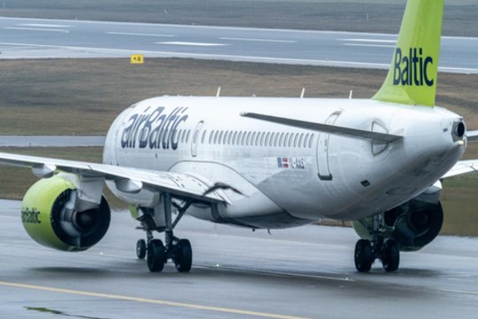 Latvijos premjero idėja lietuviams ir estams – steigti bendrą oro linijų įmonę