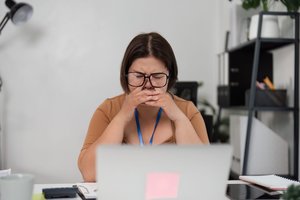 Dar nespėjome pamiršti atostogų, o jau pavargę: kodėl rugsėjį stresas grįžta taip greitai?