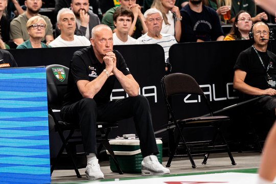 Kas čia buvo: nesuprantami R. Kurtinaičio klausimai apie 0,8 sekundės