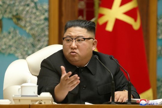 Iš Šiaurės Korėjos – pašaipios replikos į Pietus: kariuomenę pavadino marionete