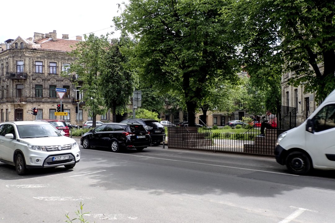 Šioje sostinės gatvėje savaitgalį bus visiškai uždarytas eismas: keisis ir autobusų maršrutai
