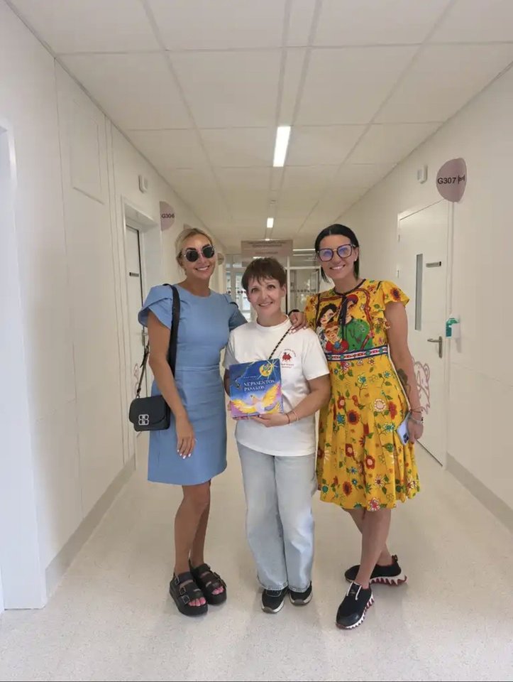 Gerda Žemaitė apsilankė onkologijos skyriuje.<br> Pr. siuntėjo nuotr.