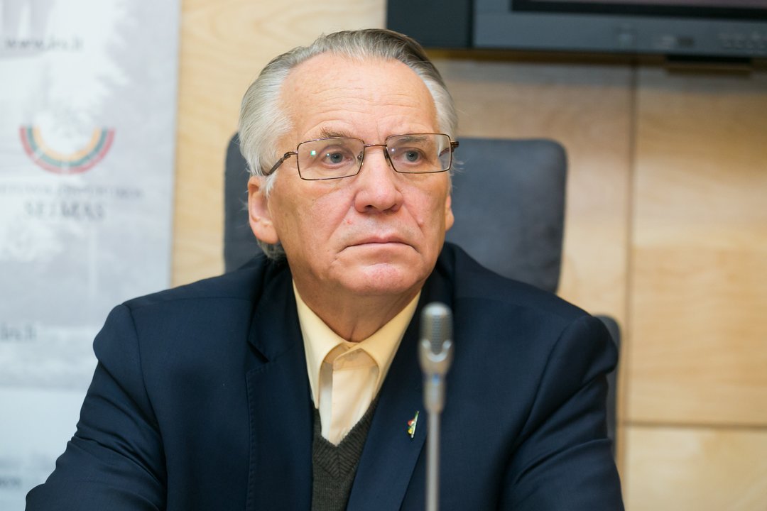 Mečys Laurinkus. Nereikia laukti, kol koks nors dronas pribaigs Sporto rūmus