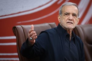 Irano prezidentas: geriau užbaigti karą dabar, kai turime pranašumą