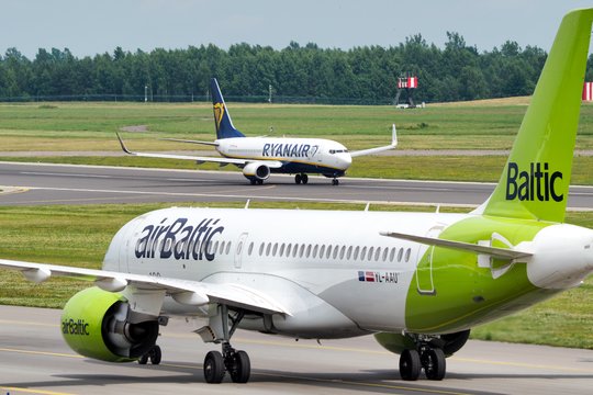 Dėl „airBaltic“ pasisakė ir šalies vadovas – nori radikalių sprendimų bei garantijų