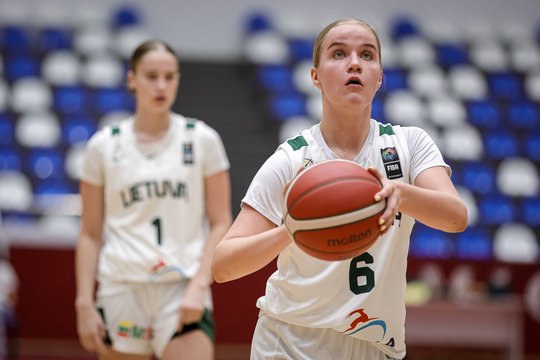 Lietuvos 16-mečių merginų rinktinė patyrė dar vieną triuškinamą pralaimėjimą