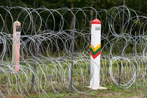 Pasieniečiai prie sienos su Baltarusija užfiksavo 13 nelegalių migrantų