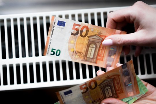 Bloga žinia prieš šildymo sezoną: įvardijo, kiek gali išaugti sąskaitos