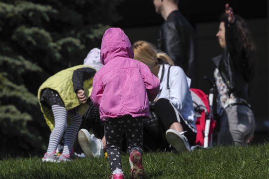 Po KT sprendimo dėl nuteistų pedofilų lygtinio paleidimo politikai ragina stiprinti vaikų apsaugą