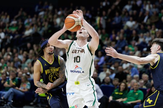 Dviženklį atsilikimą panaikinę Lietuvos krepšininkai palaužė NCAA čempionus