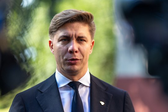 Naujas premjeras sulaukė lietuvių verdikto: apklausa atskleidė netikėtą rezultatą