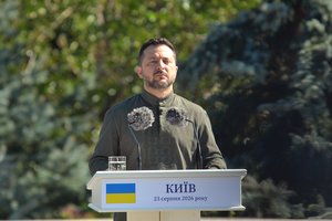 „Mes jau dabar laimime prieš Rusiją“: Nepriklausomybės dienos proga – ryžtinga ir įkvepianti V. Zelenskio kalba
