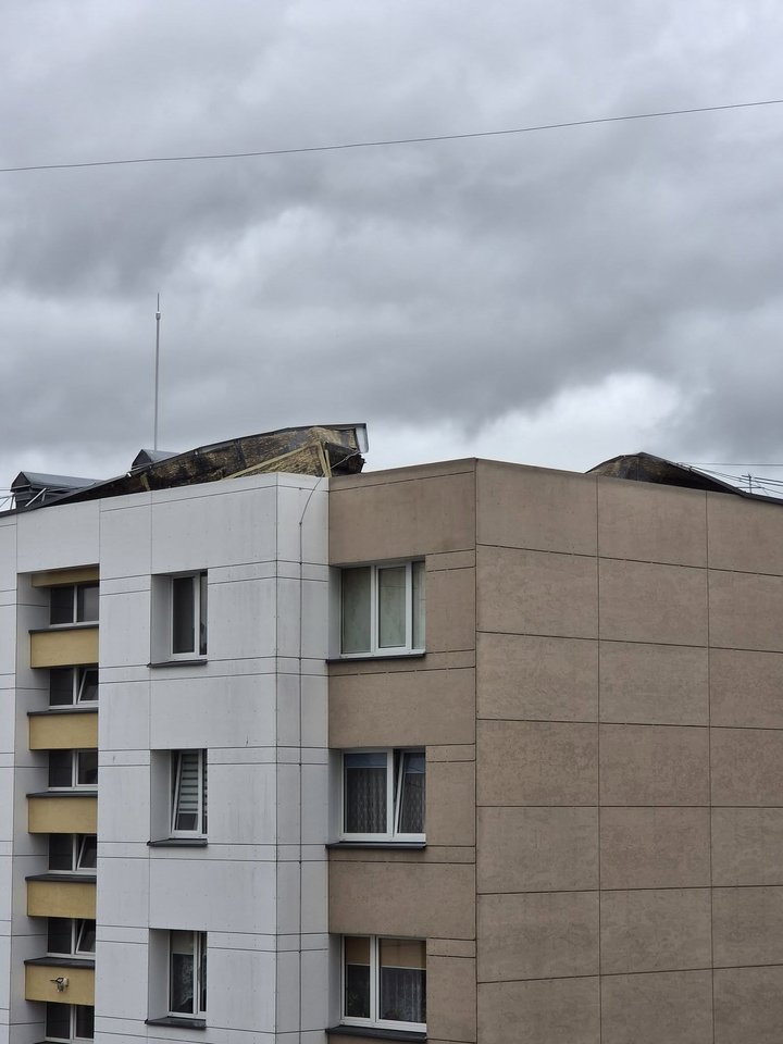Lietuvą talžiusi audra kai kuriems gyventojams paliko itin skaudžių pasekmių.<br>Skaitytojo nuotr.