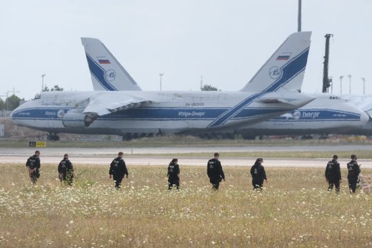 Prie Vokietijos oro uosto – naujas nerimą keliantis radinys: aptiktas trečias dronas