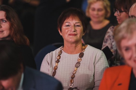Iš Seimo narės B. Vėsaitės „čekiukų“ byloje prašoma priteisti 4,8 tūkst. eurų