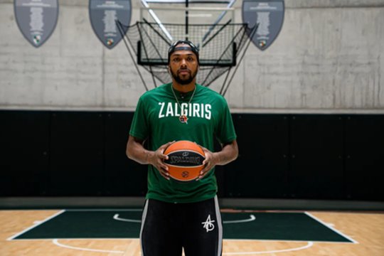 S. Brownas atvirai – apie išskirtinį pomėgį, NBA patirtus pokštus ir pirmąją komandos vakarienę