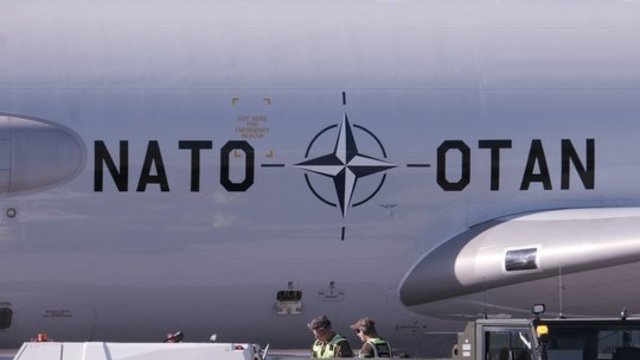 Buvusi NATO pareigūnė – apie neįtikinamas pastangas atgrasyti Rusiją: siekia išvengti karinės konfrontacijos