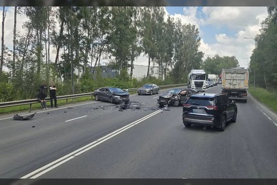 Kauniečiai praneša apie smarkų susidūrimą Ateities plente