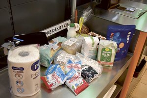 Apyvartą augina ne infliacija – prekybos tinkluose prekių parduodama vis daugiau