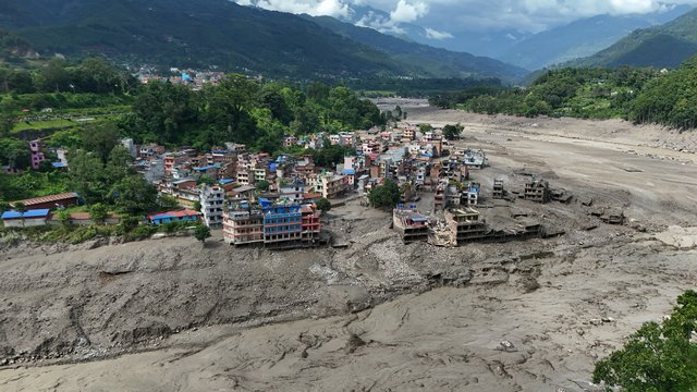 Paviešino vaizdus iš purvu pasidengusio Nepalo: Xi Jinpingo reakcija rodo incidento rimtumą