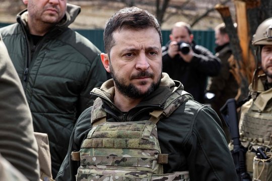 Fronte apsilankęs V. Zelenskis – apie sustiprintas Ukrainos pajėgas