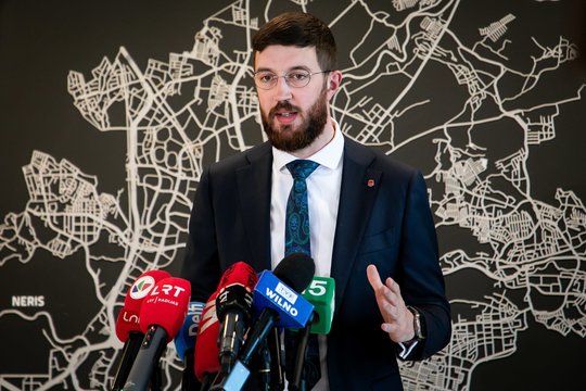 Sulaukus kaltinimų cinizmu – sostinės valdžios reakcija: paaiškino, kodėl atšaukia valdybas