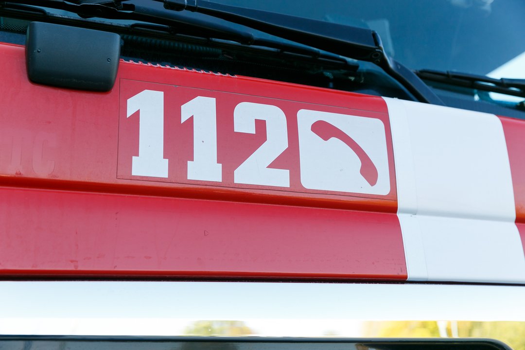 Vilniuje „Ekobazės“ teritorijoje gaisras galėjo kilti dėl ličio baterijos, jis užgesintas