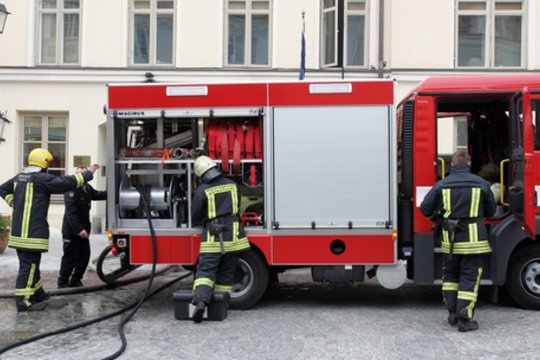 Susitarta kurti 5 metų planą dėl pareigūnų algų didinimo: kas numatyta