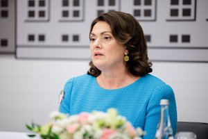 D. Nausėdienė su studentais diskutavo apie diplomatiją ir minkštąją galią