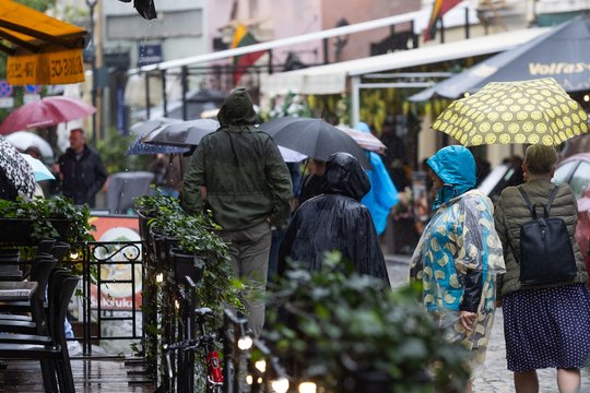Paskutinėmis vasaros dienomis – netikėta staigmena: sinoptikė įspėjo apie artėjančias permainas