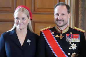 Mette Marit oficialiai tapo naująja Norvegijos karaliene