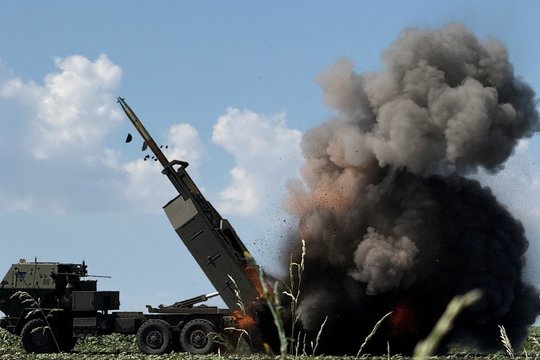 Karas Ukrainoje. Ukraina galimai atakavo įtariamą Rusijos kariuomenės būstinę