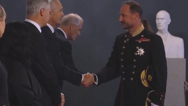 Po karaliaus mirties Norvegija turi naują monarchą: sostą perima jo sūnus