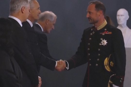 Po karaliaus mirties Norvegija turi naują monarchą: sostą perima jo sūnus