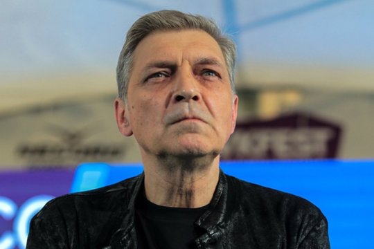 Rusijos teismas už akių nusprendė suimti žurnalistą Aleksandrą Nevzorovą