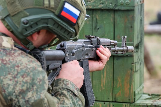 Karas Ukrainoje. Kremlius įvardijo sąlygą susitikimui su V. Zelenskiu ir D. Trumpu