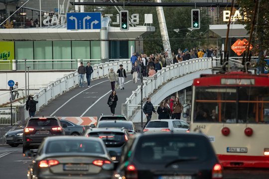 Apie toleranciją galima pamiršti: net ir įstrigus spūstyje vienintelis kontrolierių tikslas – nubausti