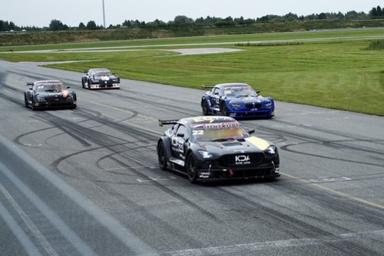 „Mitjet Baltics“ finale – lyderio suktukas ir patyręs pilotas iš Danijos