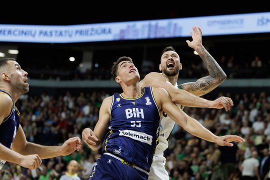 Lietuvos krepšininkai kabinasi į pasaulio čempionatą – Vilniuje paskandino bosnius