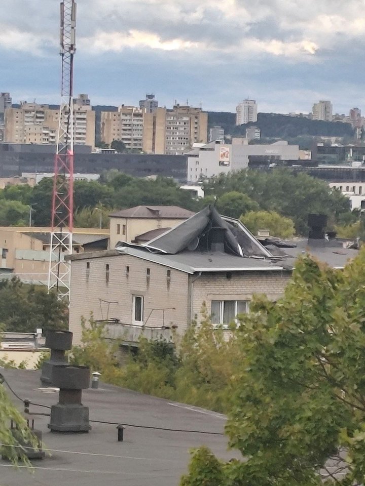 Lietuvą talžiusi audra kai kuriems gyventojams paliko itin skaudžių pasekmių.<br>„Būsto rūmų“ nuotr.